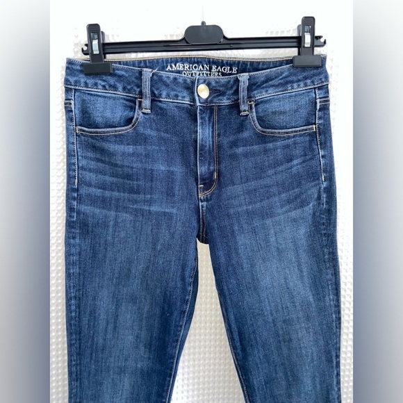 Women’s American Eagle dark blue wash hi-rise 360‎ super stretch Jegging size 8 - Picture 2 of 12